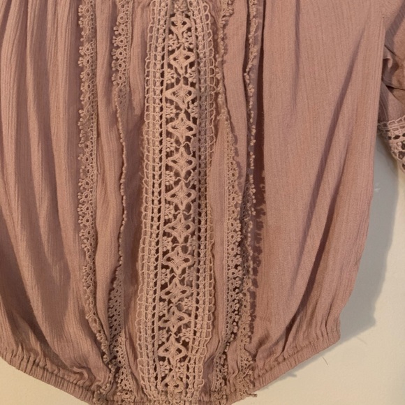 Lovely cropped boho flowy sleeved top in rose - Picture 4 of 10